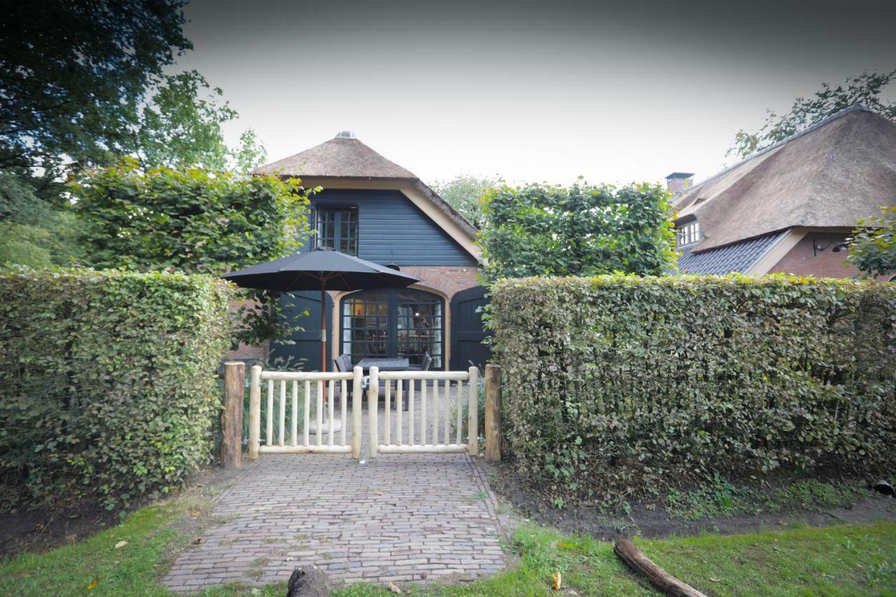 Lindenhof Villa Garderen Bagian luar foto